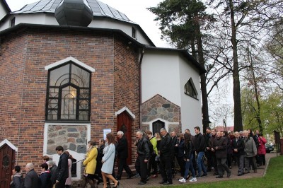 Великодні богослужіння в парафії Пресвятої Тройці м. Гіжицько 2016_9