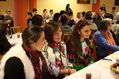 Спільне колядування у церковній світлиці в Ґіжицьку 2014 (32)