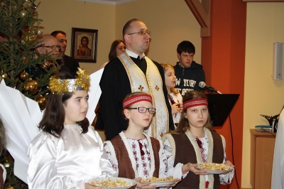 Спільне колядування у церковній світлиці в Ґіжицьку 2014 (36)