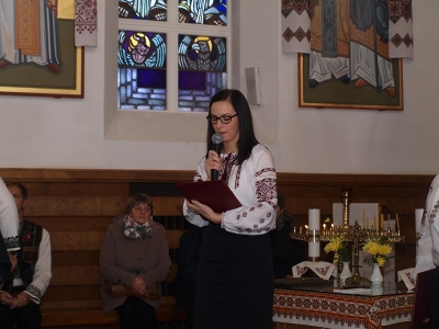 Хор «Камертон» ОУП Мазурського відділу та октет «Орфей» зі Львова у Венгожевській святині (5)