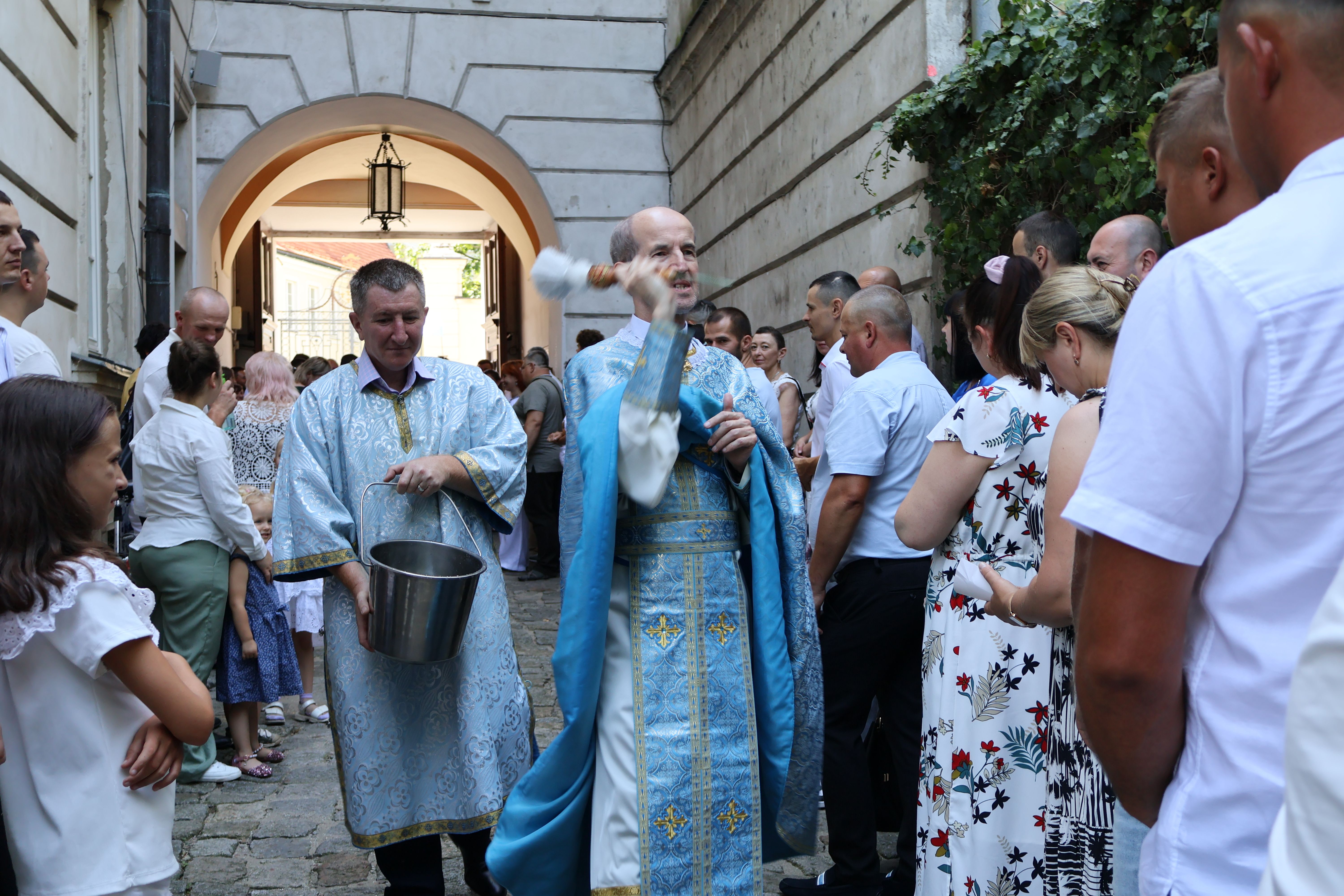Престольний празник Успіння Пресвятої Богородиці у Варшаві-ФОТО